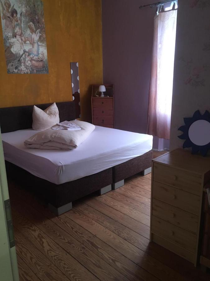Zimmer Im Dachgeschoss Kaiserslautern Extérieur photo